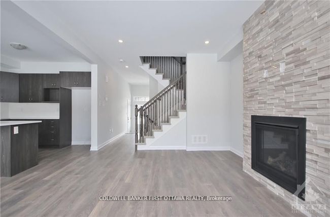 788 Cappamore Dr, House other with 3 bedrooms, 3 bathrooms and 2 parking in Ottawa ON | Image 8