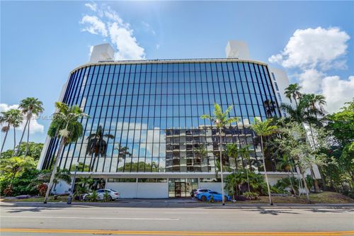 901-5701 Biscayne Blvd, Miami, FL, 33137-2602 | Card Image
