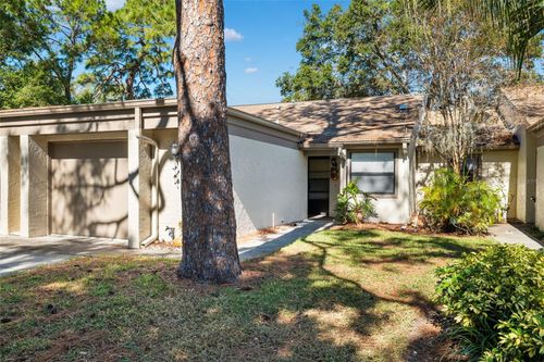 2902 Oak Circle, Tarpon Springs, FL, 34689 | Card Image