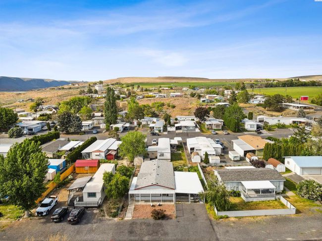 APT-23 - 726 Main Ave E, Home with 3 bedrooms, 2 bathrooms and null parking in Soap Lake WA | Image 9