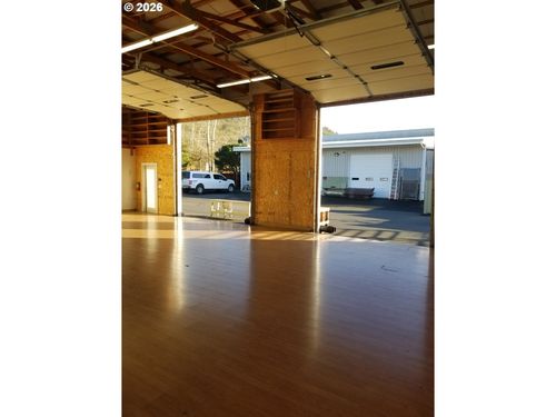 3782 Hooker Rd, Roseburg, OR, 97470-1110 | Card Image