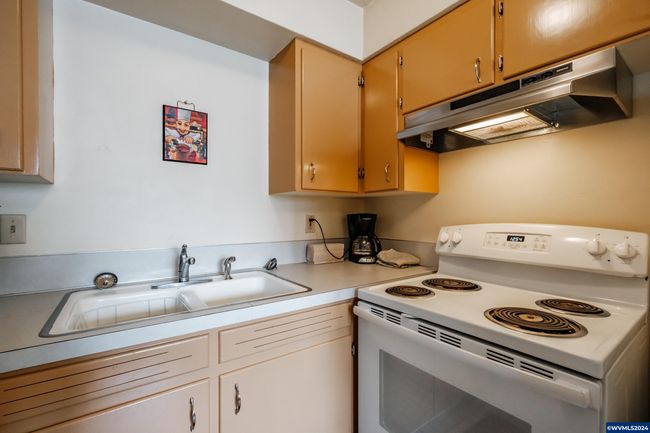 255 E 14 Th Ave, Home with 2 bedrooms, 0 bathrooms and null parking in Eugene OR | Image 18