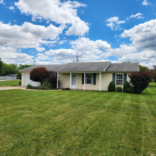 9239 E Lilac Ln, Cromwell, IN, 46732-9688 | Card Image