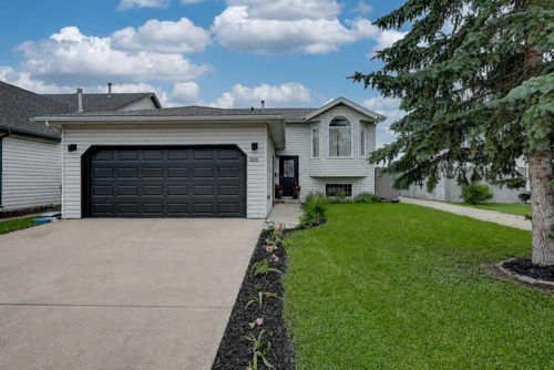9329 69 Ave, Grande Prairie, AB, T8V6T3 | Card Image