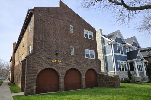 2e-4526 N Seeley Avenue, Chicago, IL, 60625 | Card Image