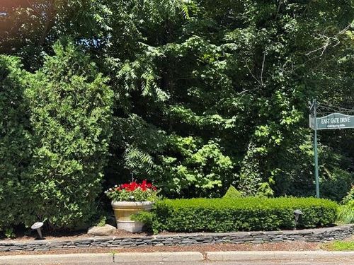 6 Cold Spring Ln, Huntington, NY, 11743-5143 | Card Image