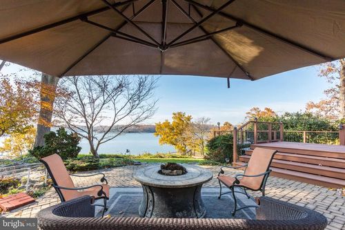 209 Winchester Beach Dr, ANNAPOLIS, MD, 21409-5857 | Card Image