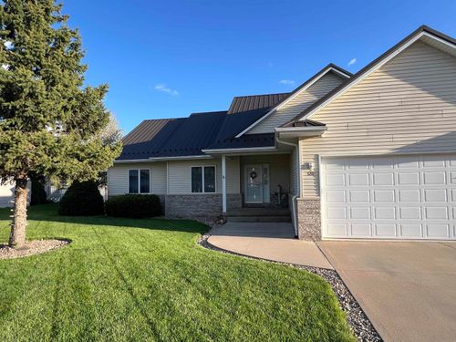 1211 Dalton Dr, Waverly, IA, 50677-9630 | Card Image