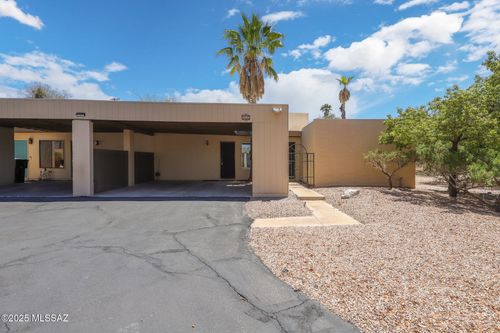 2086 N Camino Alicante, Tucson, AZ, 85715-4109 | Card Image