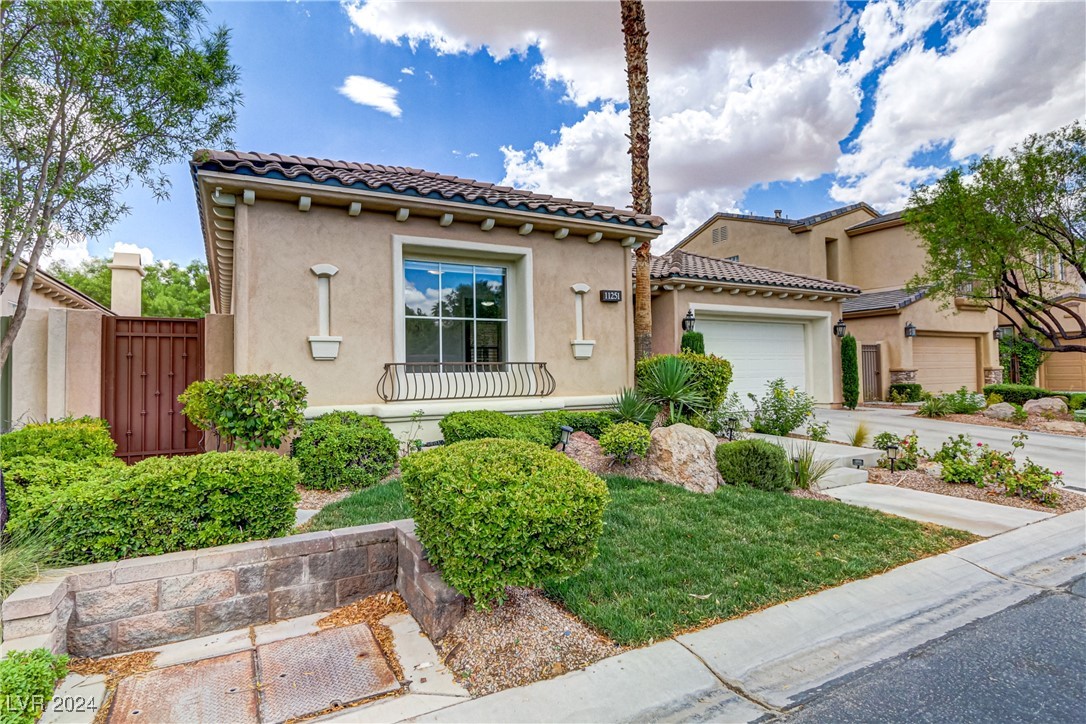 LA Madre Ridge Dr, Las Vegas, NV 89135