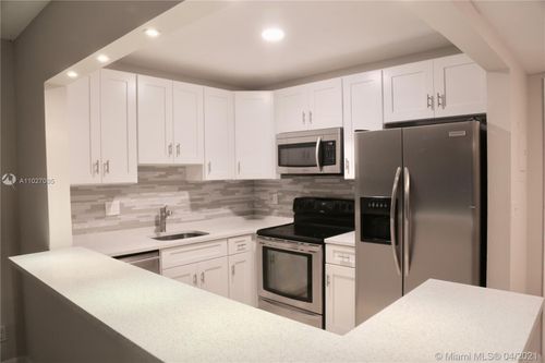 apt-111-251 S Cypress Rd, Pompano Beach, FL, 33060-7084 | Card Image