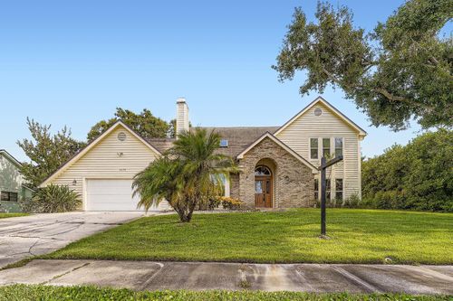 1675 Country Ln, DUNEDIN, FL, 34698-2301 | Card Image