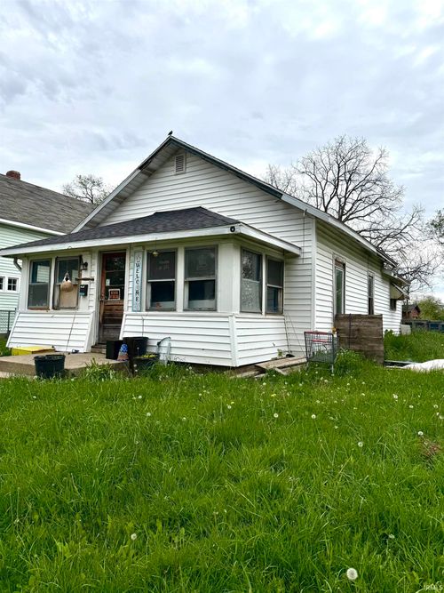 3009 S Gallatin Street, Marion, IN, 46953-4012 | Card Image