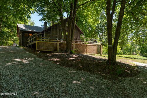 6 Lake Dr, Stockbridge, MA, 01262-7734 | Card Image