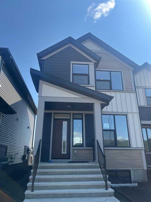 914 Wolf Willow Boulevard Se, Calgary, AB, T2X5R7 | Card Image