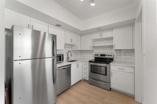 APT-409 - 2650 S Course Dr, Condo with 2 bedrooms, 2 bathrooms and null parking in Pompano Beach FL | Image 8