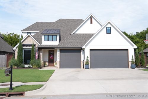12010 S 68th East Ave, Bixby, OK, 74008-8275 | Card Image