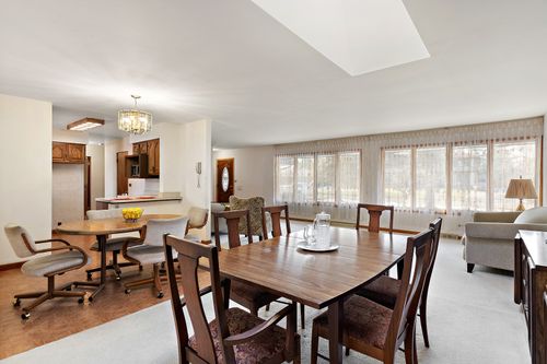 103 S Maple Ln, Prospect Heights, IL, 60070-2533 | Card Image