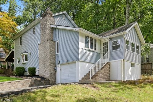 2 Whaleback Waddy, Denville, NJ, 07834-2322 | Card Image