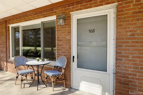 apt-108-2925 W 13 Mile Rd, Royal Oak, MI, 48073-2948 | Card Image
