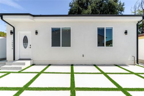 10656 Nassau Ave, Sunland, CA, 91040-2953 | Card Image