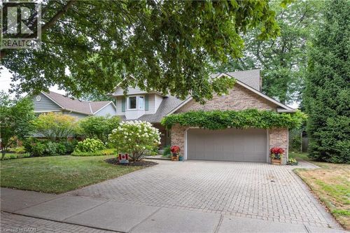 6009 Mountainside Street, Niagara Falls, ON, L2J4H9 | Card Image