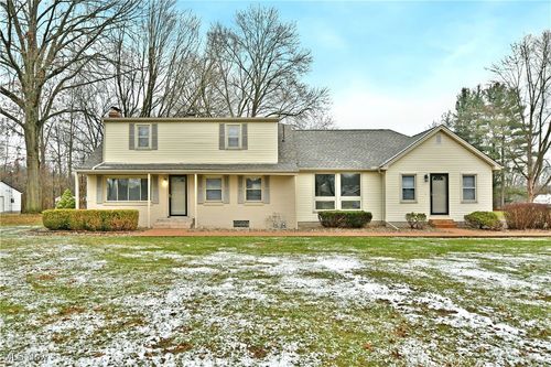 1460 North Road Ne, Warren, OH, 44483 | Card Image