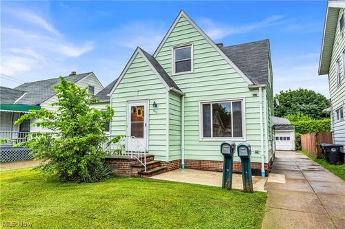 2up-3819 W 137th St, Cleveland, OH, 44111-4444 | Card Image