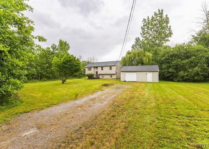 Johnson Creek Rd, Middleport, NY 14105