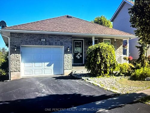 441 Dolshire St, Kingston, ON, K7M9B5 | Card Image