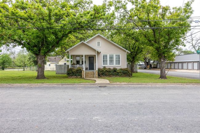 261 N Water St, House other with 2 bedrooms, 1 bathrooms and null parking in La Grange TX | Image 25
