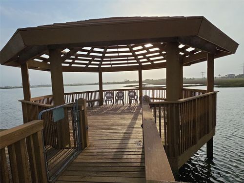 9822 Tulum Ct, Galveston, TX, 77554-1425 | Card Image