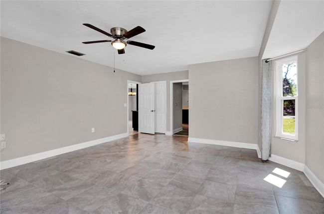 Master Bedroom | Image 31