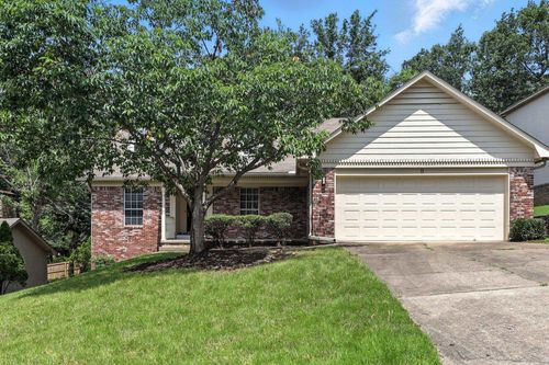 8 Combonne Ct, Little Rock, AR, 72211-5513 | Card Image