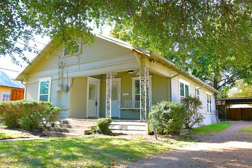 304 E Waco St, Ennis, TX, 75119-4853 | Card Image