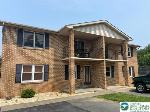 4053 Vaughn St, Palmer Twp, PA, 18045-5055 | Card Image