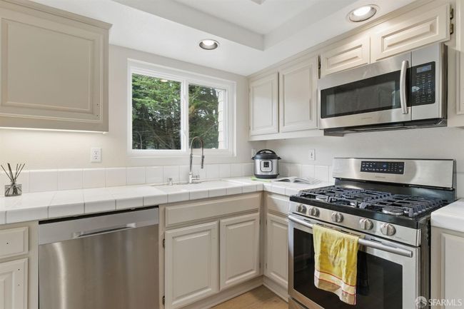 Overlook nature as you clean dishes at your sink! | Image 21