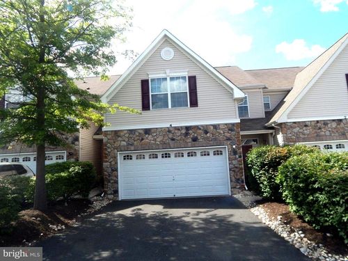 4 Blake Dr, Pennington, NJ, 08534-5193 | Card Image