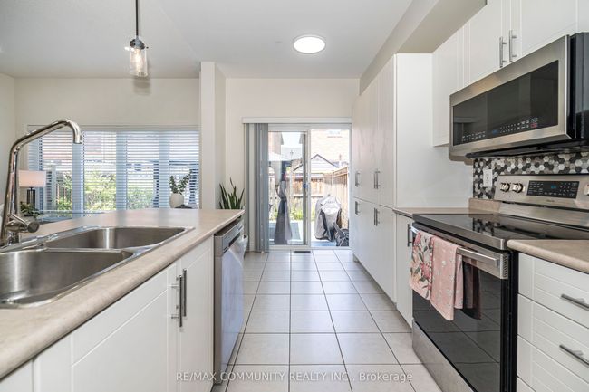 12 Hickman Rd, House attached with 4 bedrooms, 4 bathrooms and 2 parking in Ajax ON | Image 15