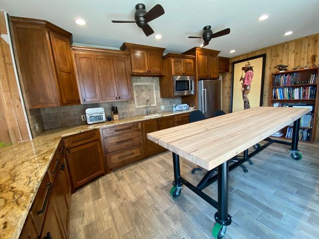 1635 County Road 135, House other with 5 bedrooms, 3 bathrooms and null parking in Hale Center TX | Image 39