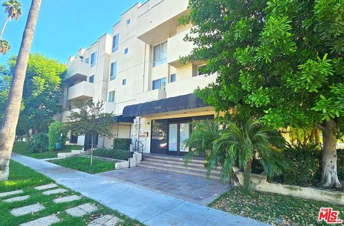 325-19350 Sherman Way, Reseda, CA, 91335 | Card Image