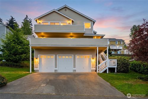 130 67th Avenue Ct E, Fife, WA, 98424-2942 | Card Image