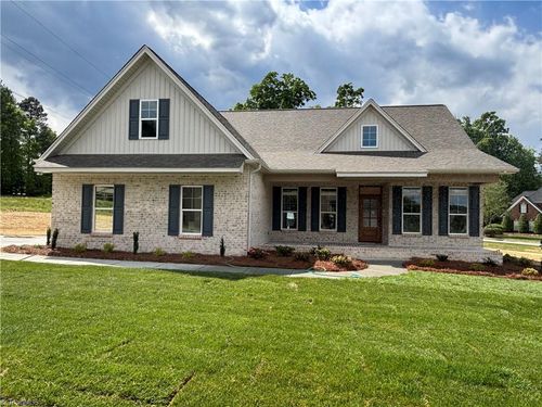 130 Olde Lantern Dr, Winston-Salem, NC, 27107-6197 | Card Image