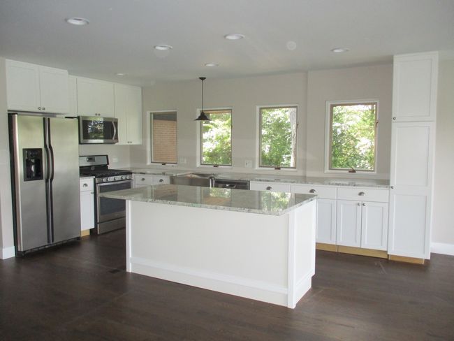 27094 W Lakeview Dr S, House other with 4 bedrooms, 4 bathrooms and 2 parking in Lake Barrington IL | Image 5