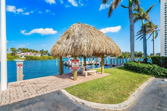 APT-8C - 2772 Ne 30 Th Ave, Condo with 2 bedrooms, 2 bathrooms and null parking in Lighthouse Point FL | Image 33