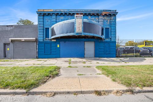 12719 Gratiot Ave, Detroit, MI, 48205-3943 | Card Image