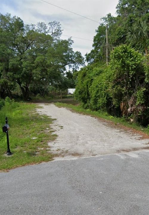 6750 E Creek Dr, TAMPA, FL, 33615 | Card Image