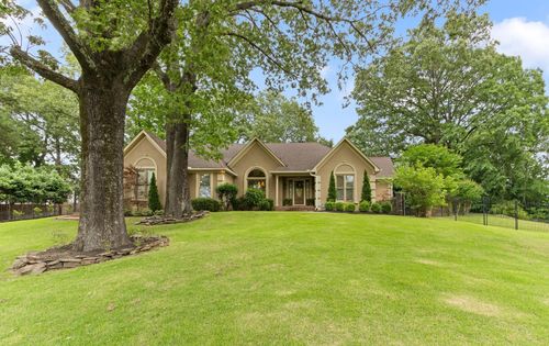 7475 Willey Rd, Germantown, TN, 38138-2817 | Card Image