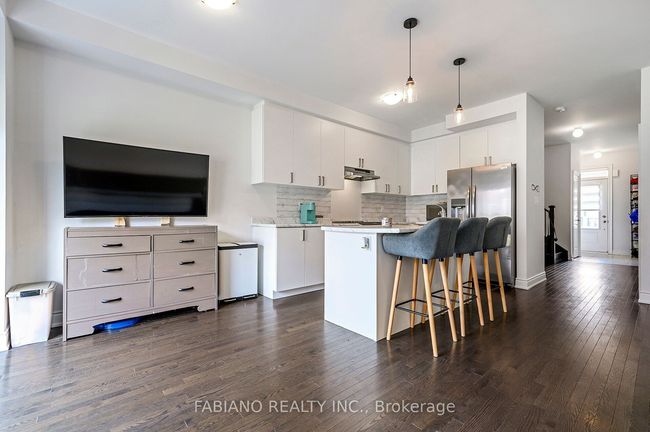 36 Autumn Dr, House attached with 3 bedrooms, 3 bathrooms and 1 parking in Wasaga Beach ON | Image 10