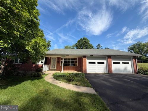 1599 County Line Rd, BECHTELSVILLE, PA, 19505-9044 | Card Image
